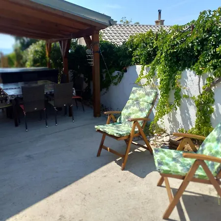 Holiday home Casa Matea With Pool, Jacuzzi, Sauna & Garden In A Green Oasis, Kvarner *