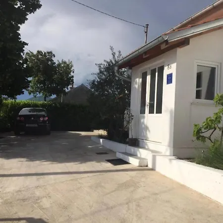 Holiday home Casa Matea With Pool, Jacuzzi, Sauna & Garden In A Green Oasis, Kvarner Hreljin